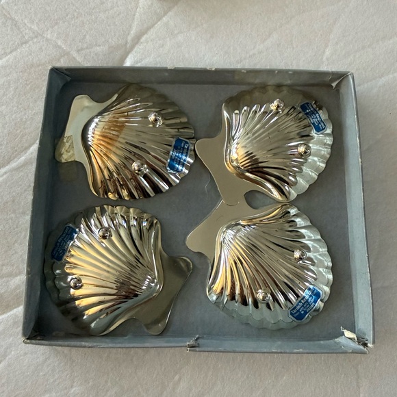 Shell Nut Dishes - Picture 7 of 14